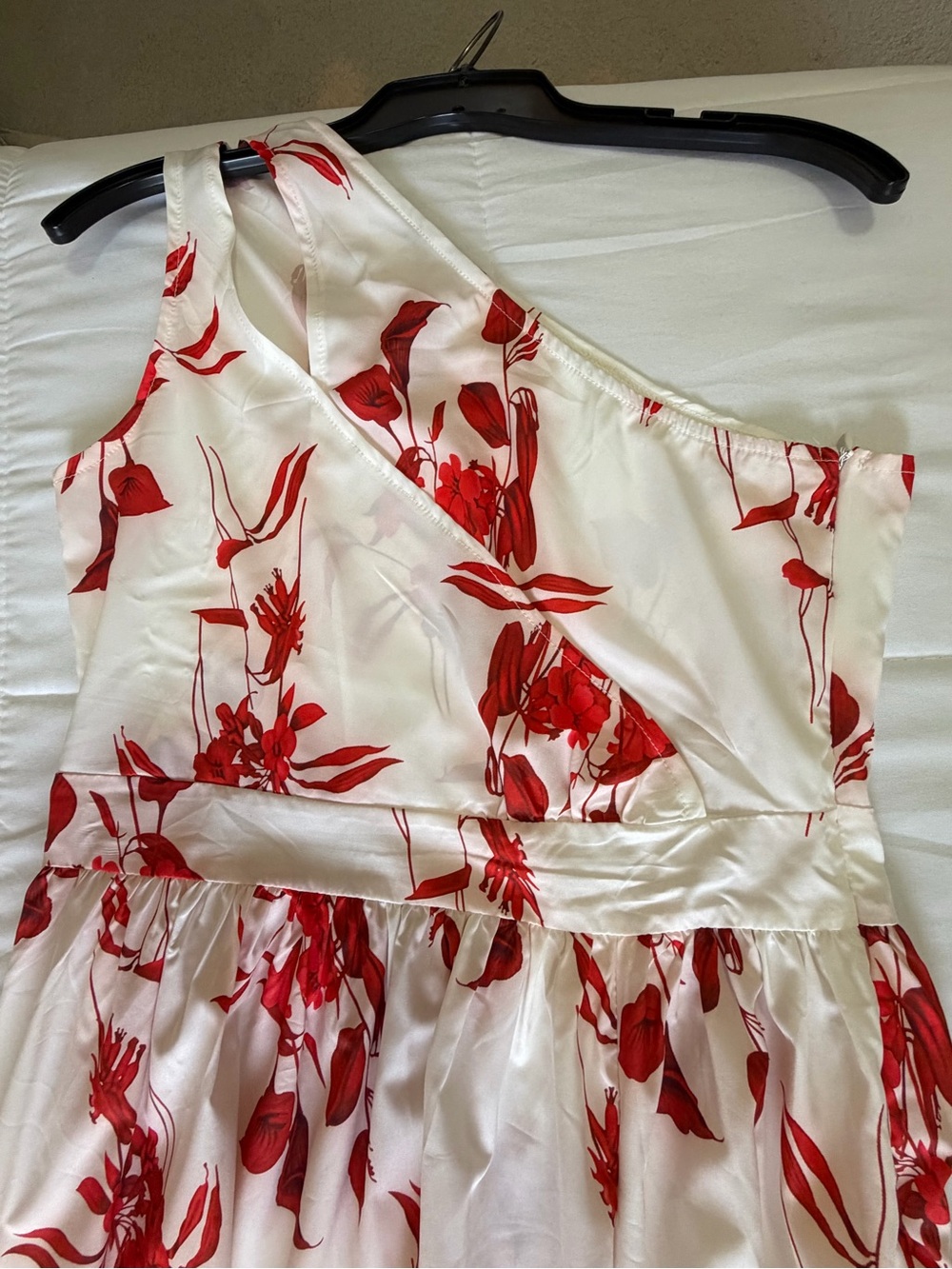 Flowy one shoulder summer dress